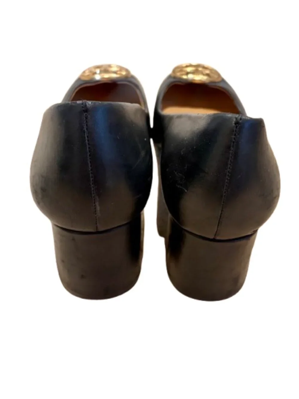 TORY BURCH~Chelsea 50mm Black Napa Leather Block Heel Pumps Gold Logo SZ 8